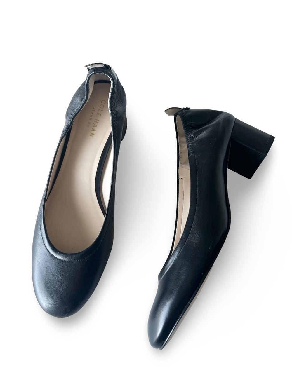 Cole Haan Aviana black leather pumps Size 7.5B Classic Work heels Office Preppy